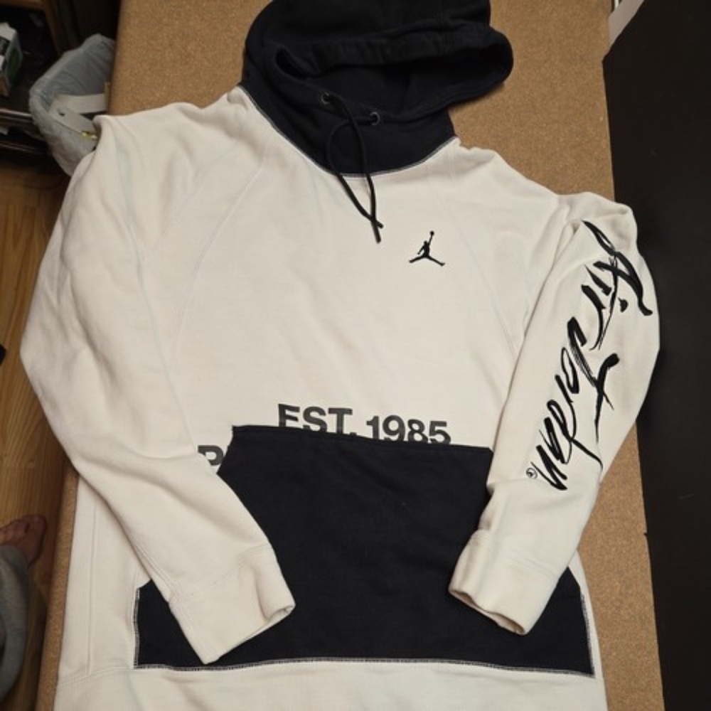 Nike Air Jordan "Greatest" Pullover Hoodie White Black AV6007-100 Men's Large